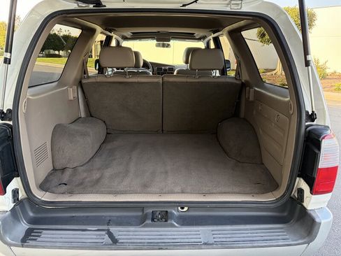 Used 2000 Toyota 4Runner Limited RWD image 7
