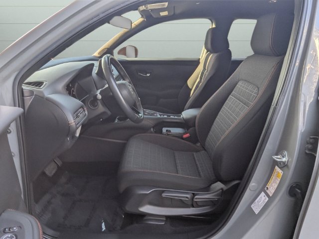 Used 2025 Honda HR-V Sport image 12