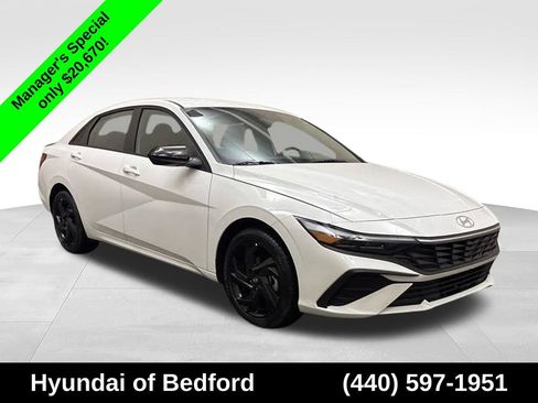 Certified 2026 Hyundai Elantra Sport FWD image 3