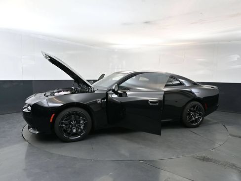 Used 2026 Dodge Charger Scat Pack AWD/4WD image 25