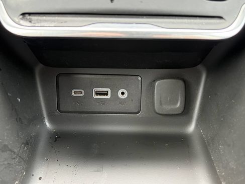 Used 2019 GMC Terrain SLE w/ Driver Convenience Package AWD/4WD image 26