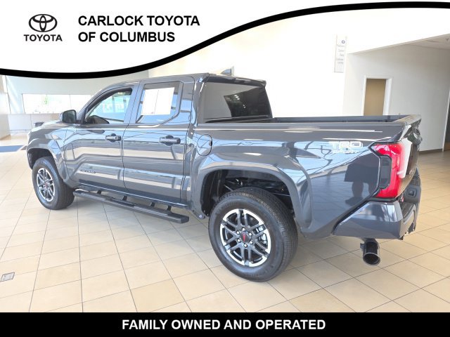 Used 2025 Toyota Tacoma TRD Sport AWD/4WD image 10