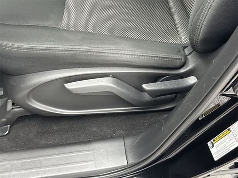 Used 2020 Nissan Pathfinder S image 17