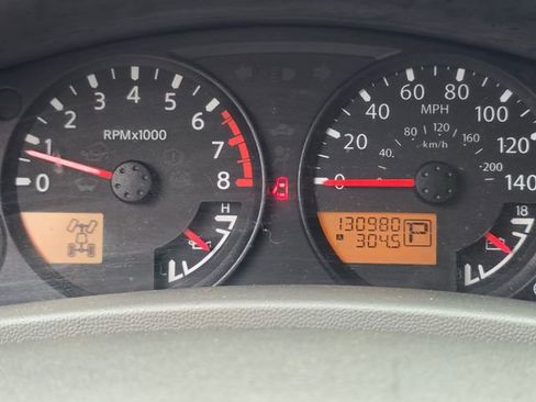 Used 2015 Nissan Xterra S image 22