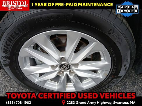 Certified 2025 Toyota Corolla Cross LE image 13