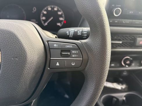 Used 2023 Honda HR-V LX image 12