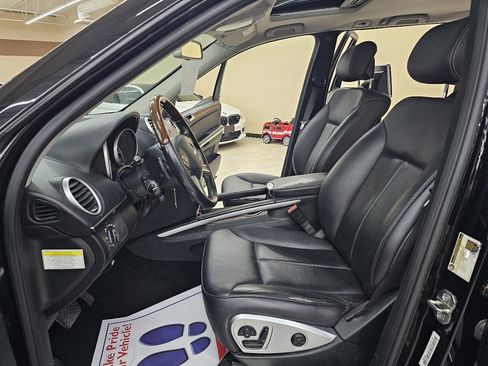 Used 2011 Mercedes-Benz GL 450 4MATIC image 19