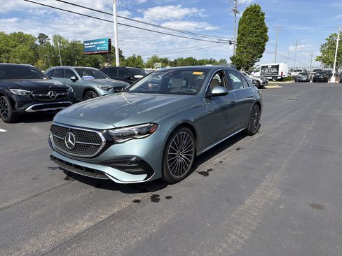 Used 2025 Mercedes-Benz E 450 4MATIC Sedan image 8