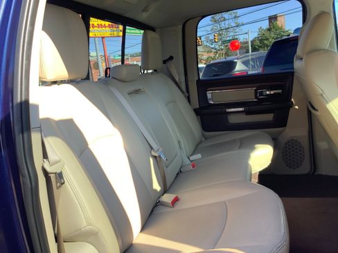 Used 2017 RAM 1500 Laramie w/ Convenience Group image 14