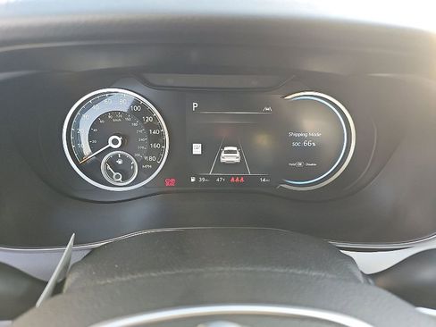 Used 2026 Genesis G70 2.5T RWD image 5
