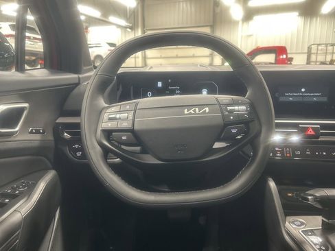 New 2026 Kia Sportage X-Line w/ X-Line Technology Package image 14