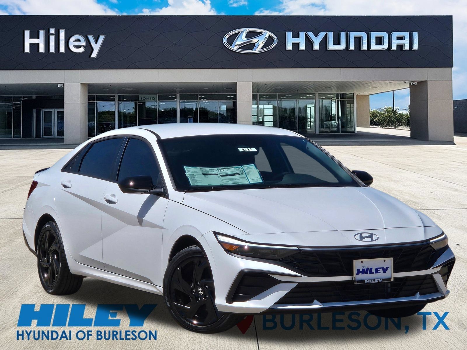 New 2026 Hyundai Elantra SEL FWD image 2
