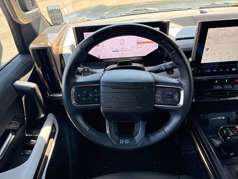 Used 2024 GMC Hummer EV 3X AWD/4WD image 15
