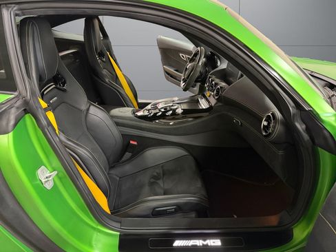 Used 2018 Mercedes-Benz AMG GT R image 17