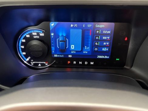 Used 2023 Ford Bronco Badlands image 14