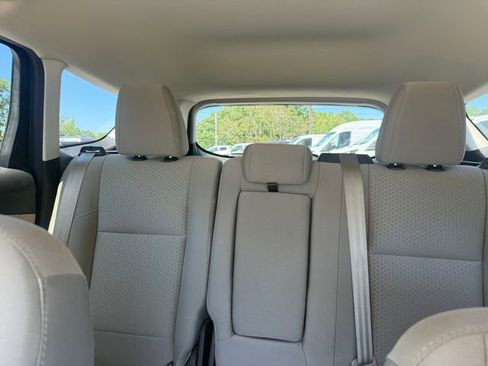 Used 2018 Ford Escape SE w/ Ford Safe & Smart Package FWD image 12