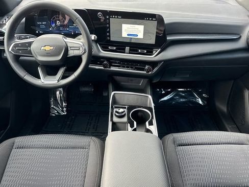 New 2026 Chevrolet Equinox LT image 18