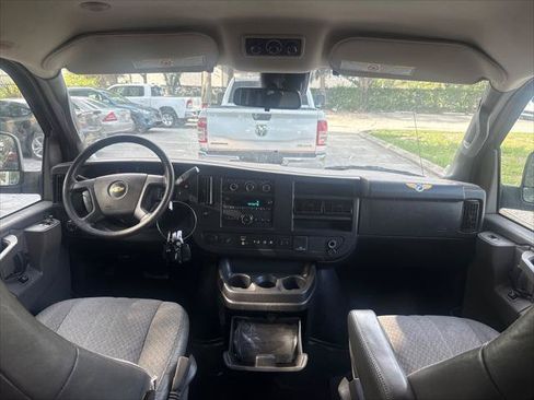 Used 2020 Chevrolet Express 3500 LT w/ LT Preferred Equipment Group RWD image 19