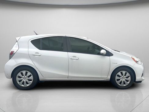 Used 2012 Toyota Prius C Two image 3