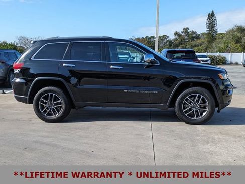 Used 2022 Jeep Grand Cherokee Limited image 4