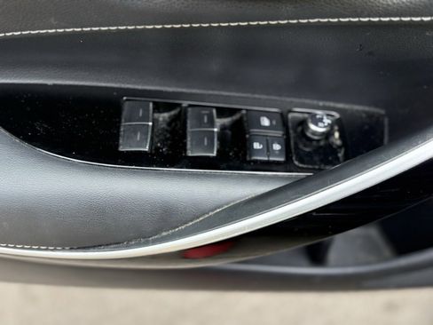 Used 2019 Toyota Corolla XSE image 24