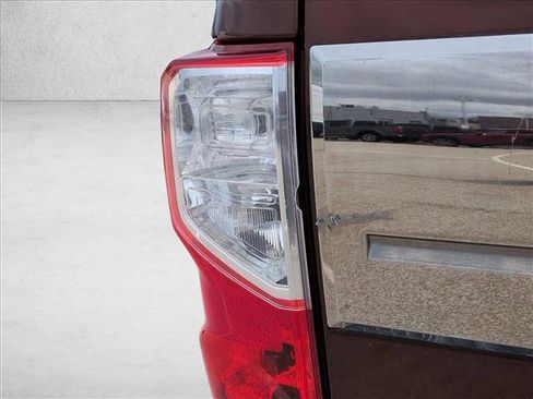 Used 2016 Nissan Titan Platinum Reserve image 13