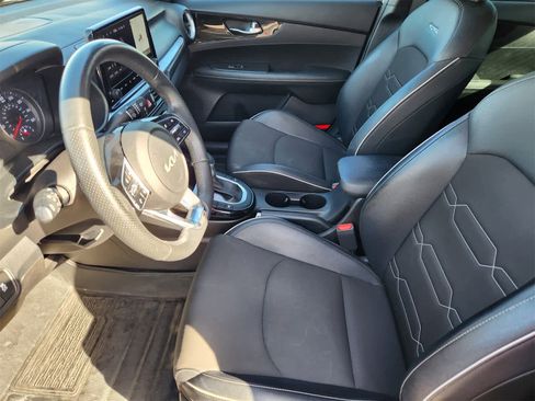 Certified 2022 Kia Forte GT-Line image 13