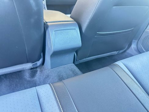 Used 2025 Volkswagen Jetta SE image 24