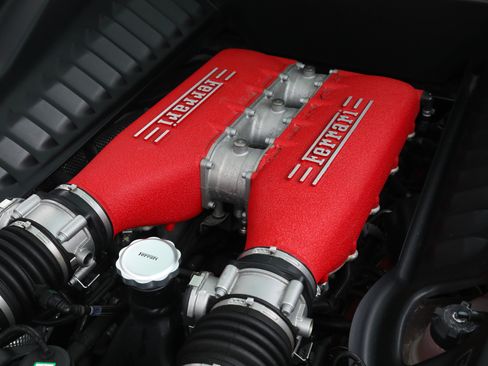 Certified 2015 Ferrari 458 Italia Coupe RWD image 31