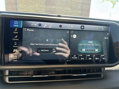 Used 2024 Jeep Gladiator Sport image 27