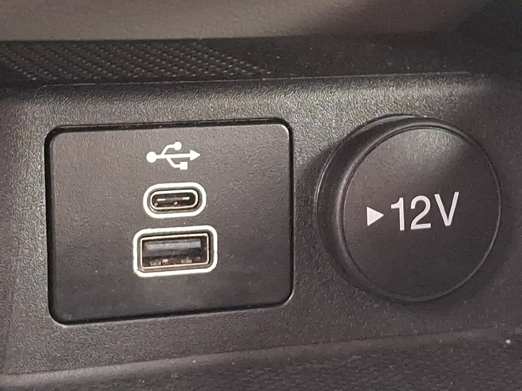 Used 2025 Ford Escape Active AWD/4WD image 25