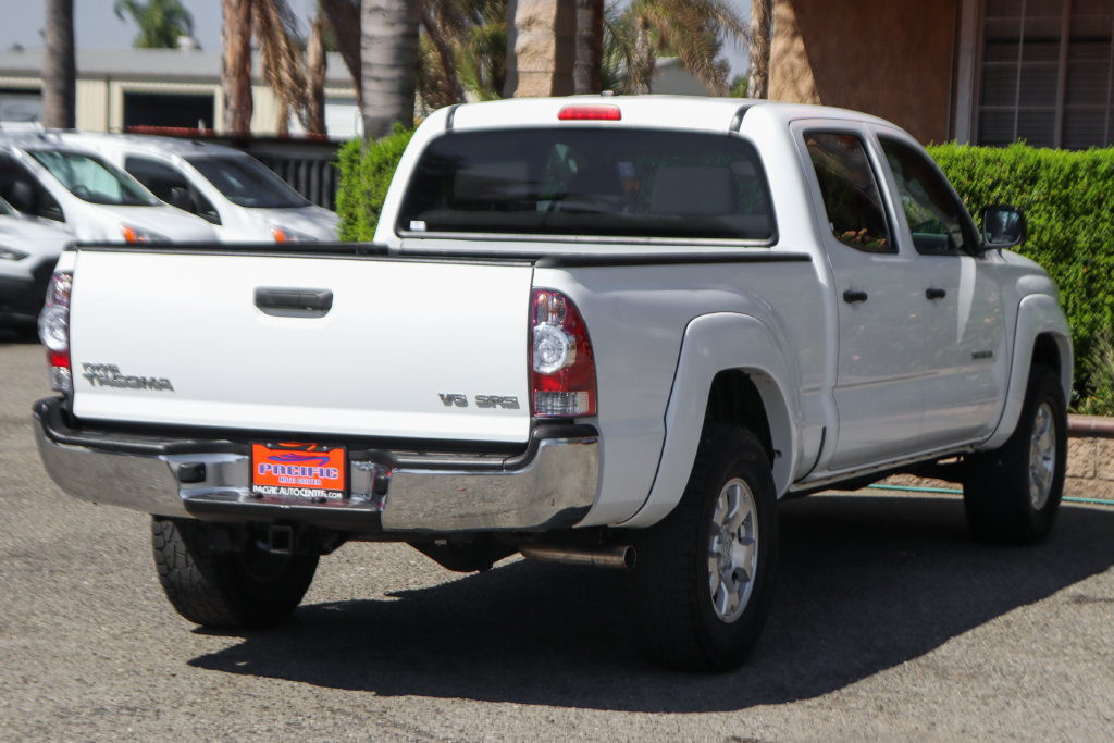 Used 2011 Toyota Tacoma 4x4 Double Cab w/ SR5 Pkg #2 w/JBL Audio image 9
