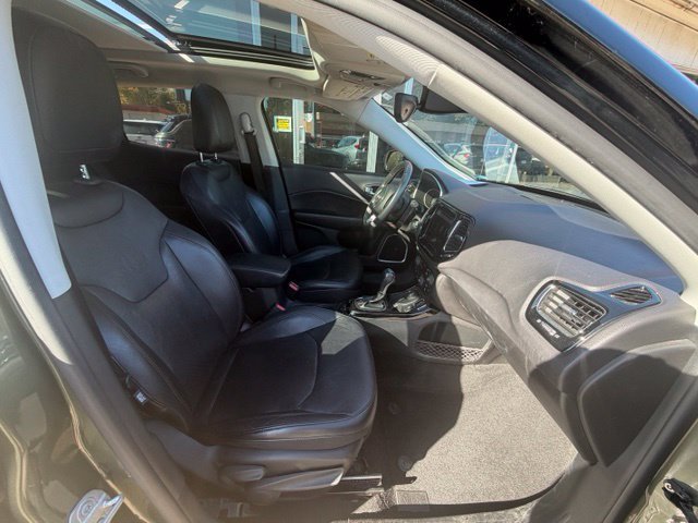 Used 2017 Jeep Compass Limited AWD/4WD image 11