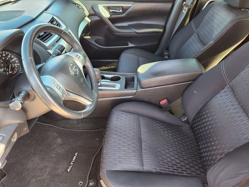 Used 2016 Nissan Altima 2.5 SV image 16