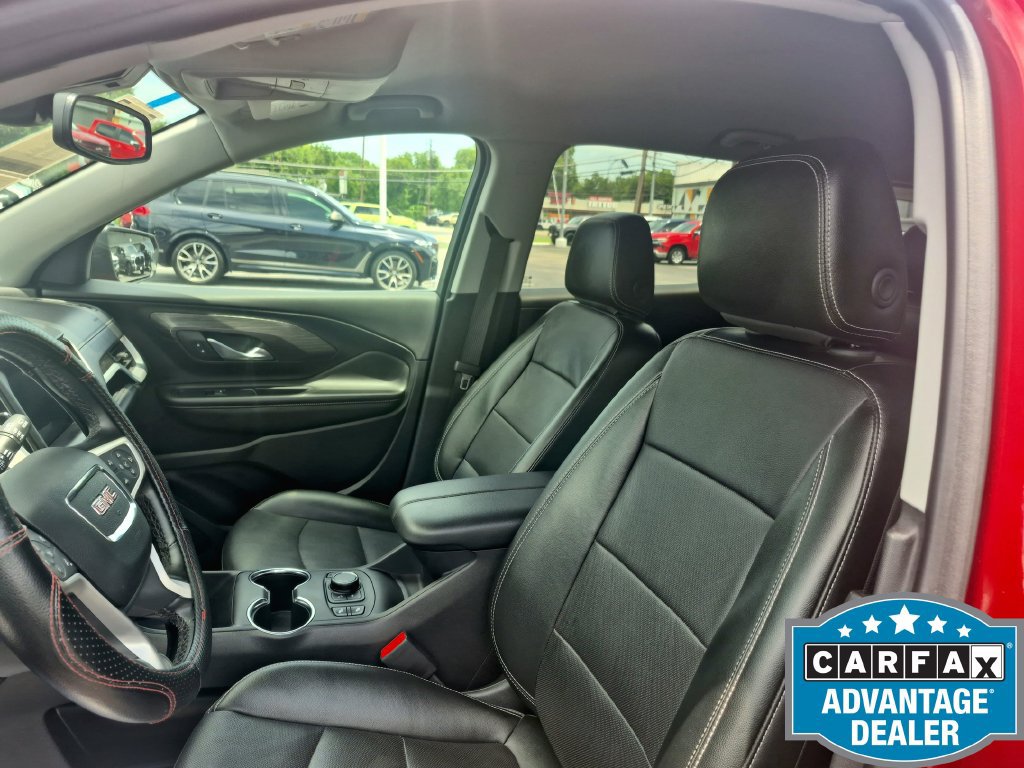 Used 2024 GMC Terrain SLT w/ Elevation Edition FWD image 12