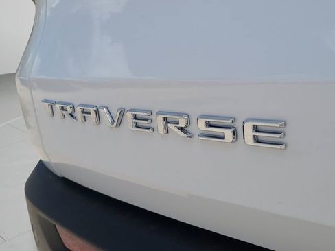 New 2026 Chevrolet Traverse LT image 5