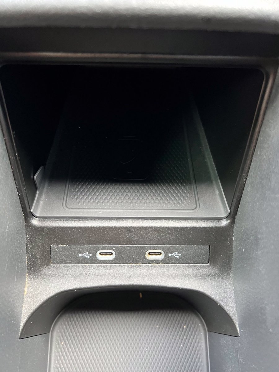 Used 2022 Volkswagen ID.4 Pro RWD image 45