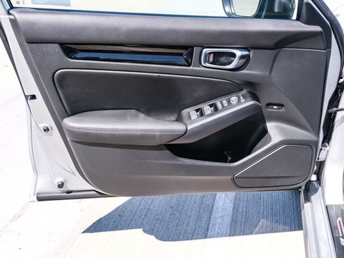 Used 2025 Honda Civic Sport Touring image 23