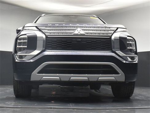 Used 2024 Mitsubishi Outlander SEL image 32