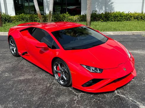 Used 2023 Lamborghini Huracan EVO RWD image 18