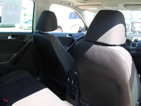 Used 2012 Volkswagen Tiguan S FWD image 10