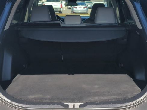 Used 2021 Toyota RAV4 XLE Premium image 12