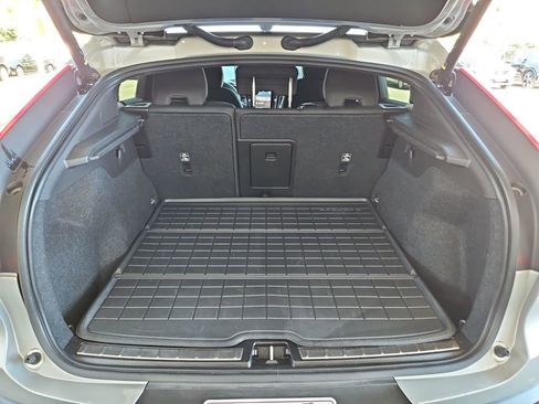 Used 2023 Volvo C40 P8 Recharge Ultimate image 28