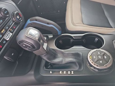 Used 2023 Ford Bronco Wildtrak image 19