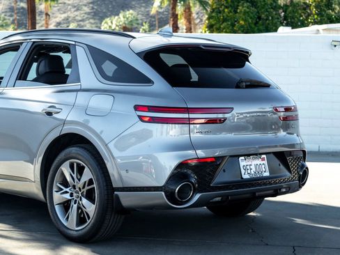 Used 2023 Genesis GV70 2.5T Sport Prestige w/ Sport Prestige Package image 8