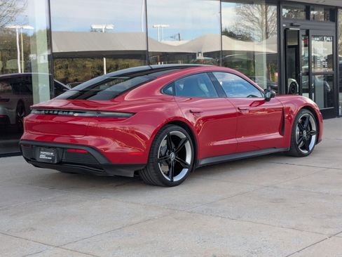 Used 2023 Porsche Taycan 4S image 9