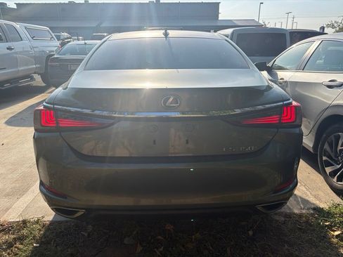 Used 2020 Lexus ES 350 w/ Premium Package FWD image 6