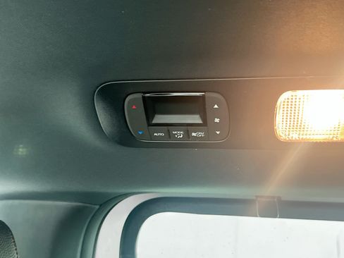 Used 2023 Honda Odyssey Sport image 25