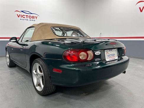 Used 2001 MAZDA MX-5 Miata Base image 4