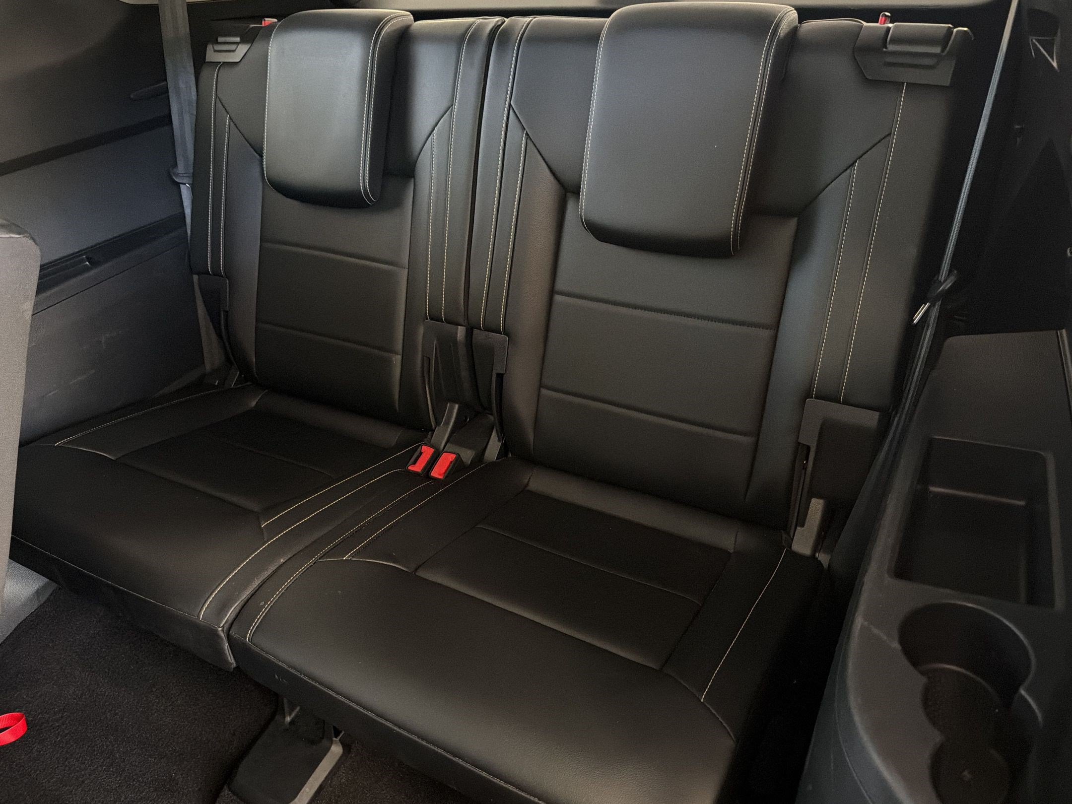 Used 2023 Volkswagen Atlas SEL R-Line AWD/4WD image 36